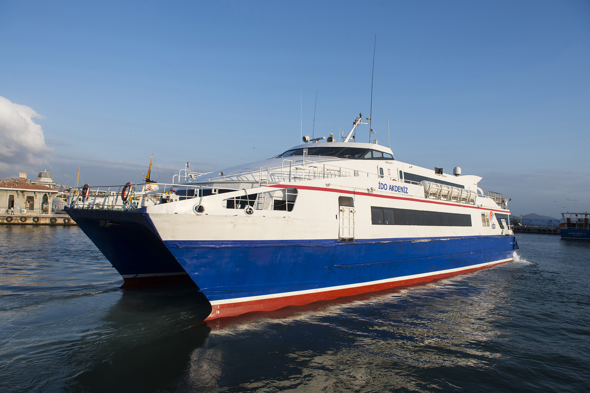 HEDEF TÜM DENİZLER DEDİ VE AKDENİZ’DE MERSİN-KIBRIS ARASI SEFERLERE BAŞLAYARAK SÖZÜNÜ TUTTU