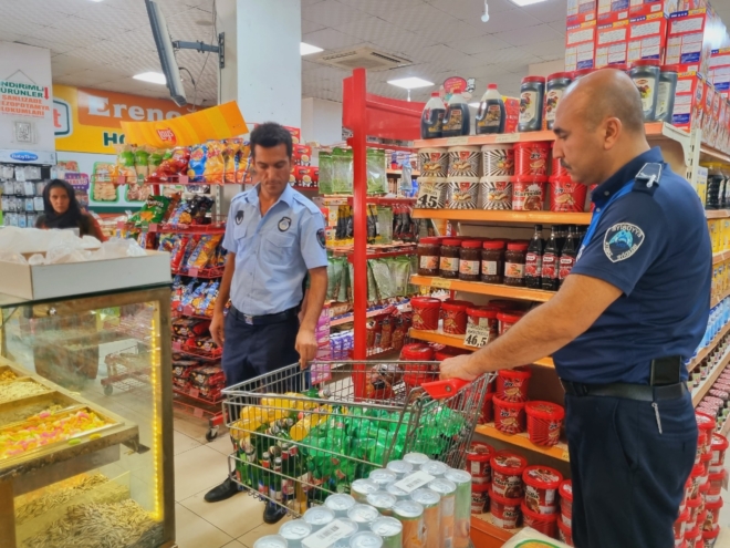 Tarihi Geçmiş Ürünler Zabıtanın Dikkatinden Kaçmadı