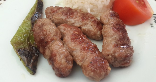 Lezzetin Adı Tuzla Meraklı Köfteci 1953