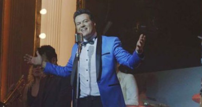 ''HAKAN PEKER'DEN MÜZİĞE ASİL BİR ÇALIŞMA GELDİ VE ASİL KLİPLENDİ.”