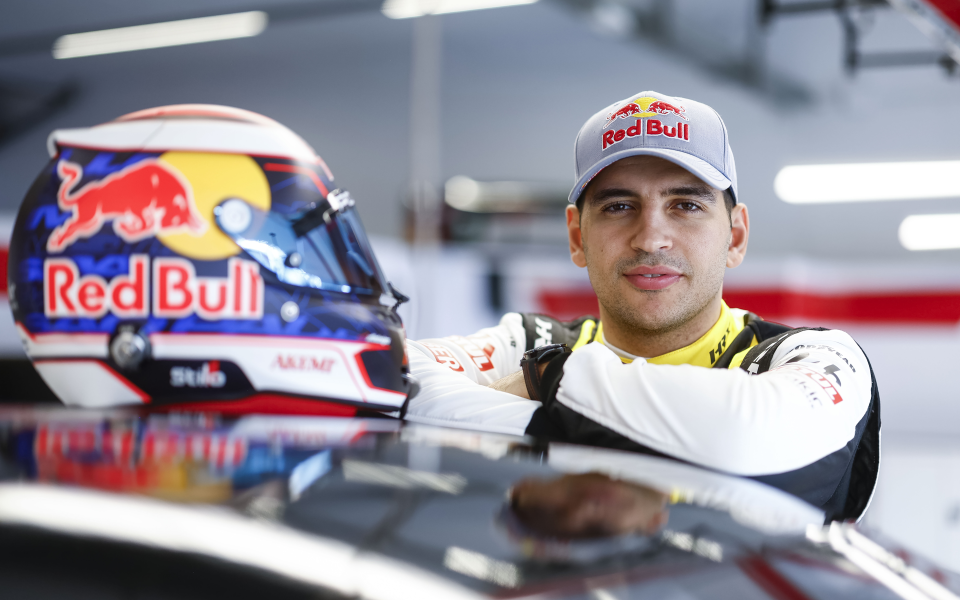 Red Bull Sporcusu Ayhancan Güven’den Indy 8 Saat’te Tarihi Zafer